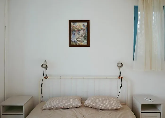 L'azure 24 - Protaras *