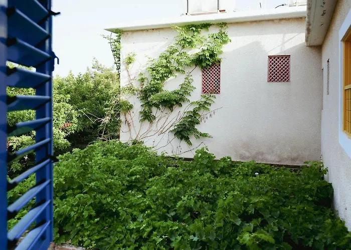 L'azure 24 - Protaras