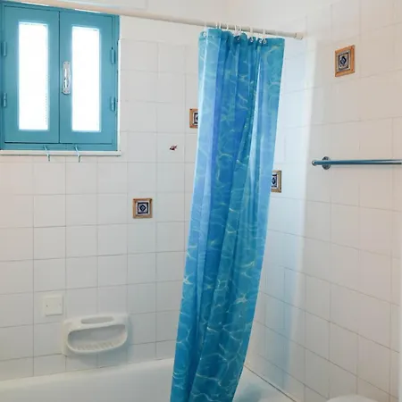 L'azure 24 - Protaras *