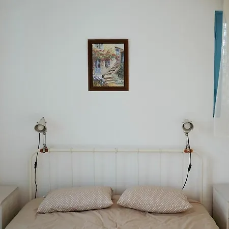 L'azure 24 - Protaras *