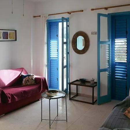 L'azure 24 - Protaras *