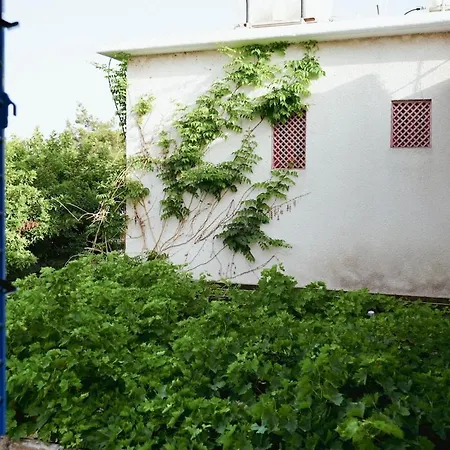 L'azure 24 - Protaras