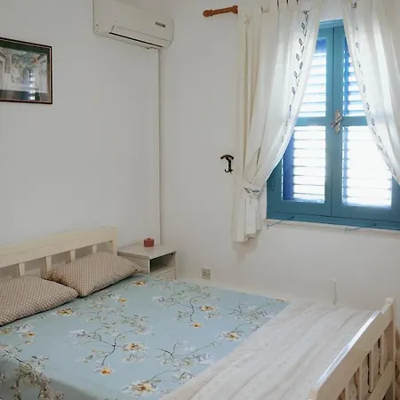 L'azure 24 - Protaras *